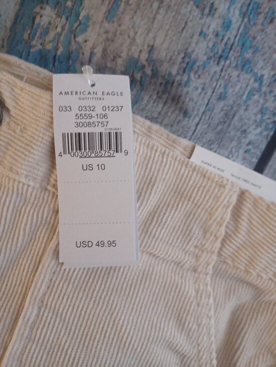 American Eagle Super High Waisted Shorts Size 10 NWT NEW - Picture 2 of 3